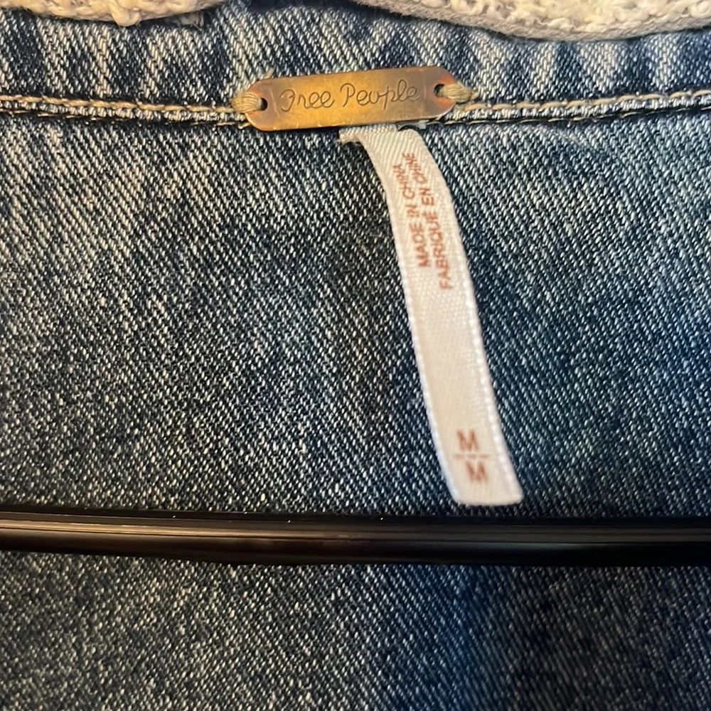 Free People distressed Denim and sweatshirt hooded jacket size M - Picture 2 of 11